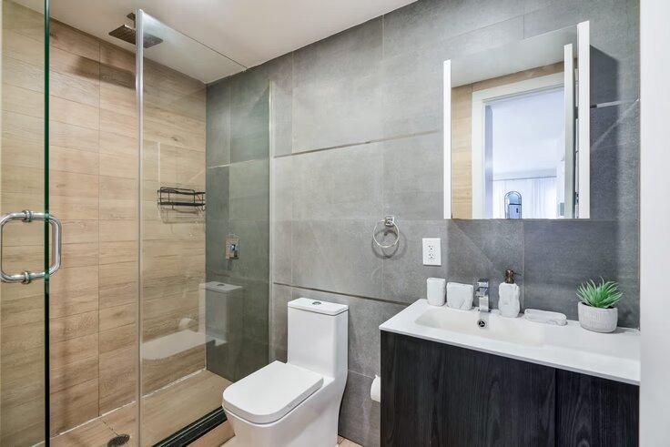 Studio One bathroom Apartment